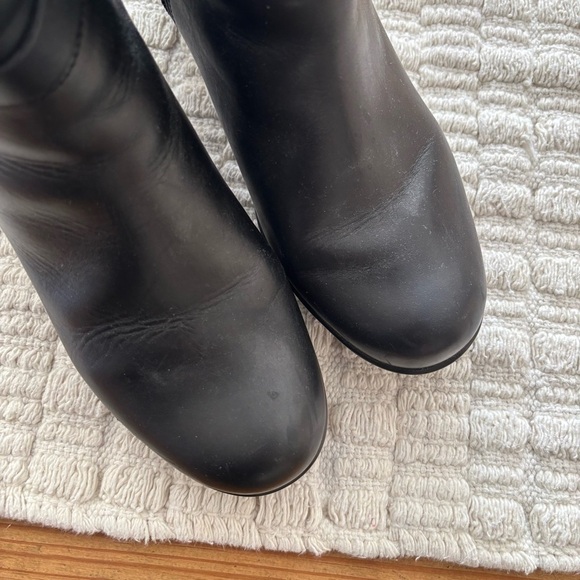 Andrea Boots Size 10 - Picture 4 of 10